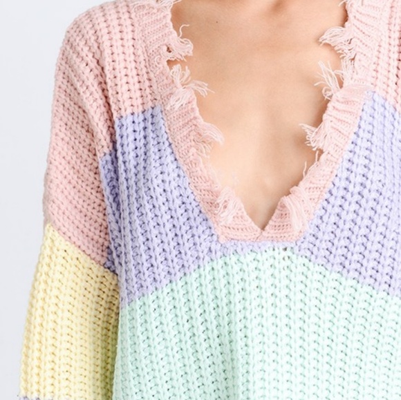 Last 1! Fringe Distress Oversized Sweater S - Picture 2 of 3